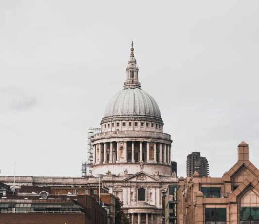 London Bridge Rooftop Bar Secrets: Discover Stunning Views & Vibes