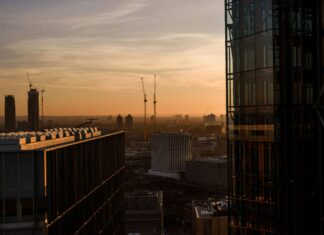 Hilton London Gatwick Airport: Why This Stay Will Wow You